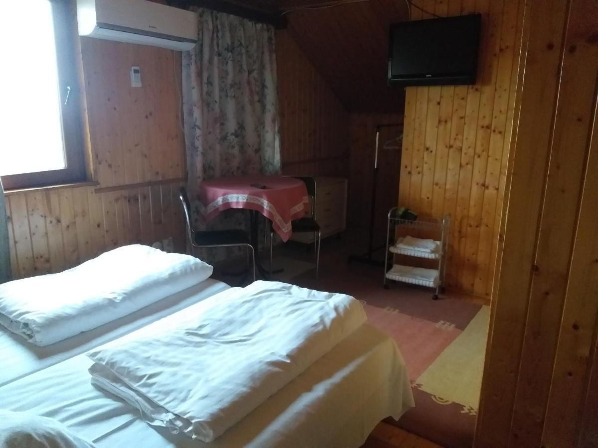 Casa Altius Felix Appartement Băile Felix Buitenkant foto