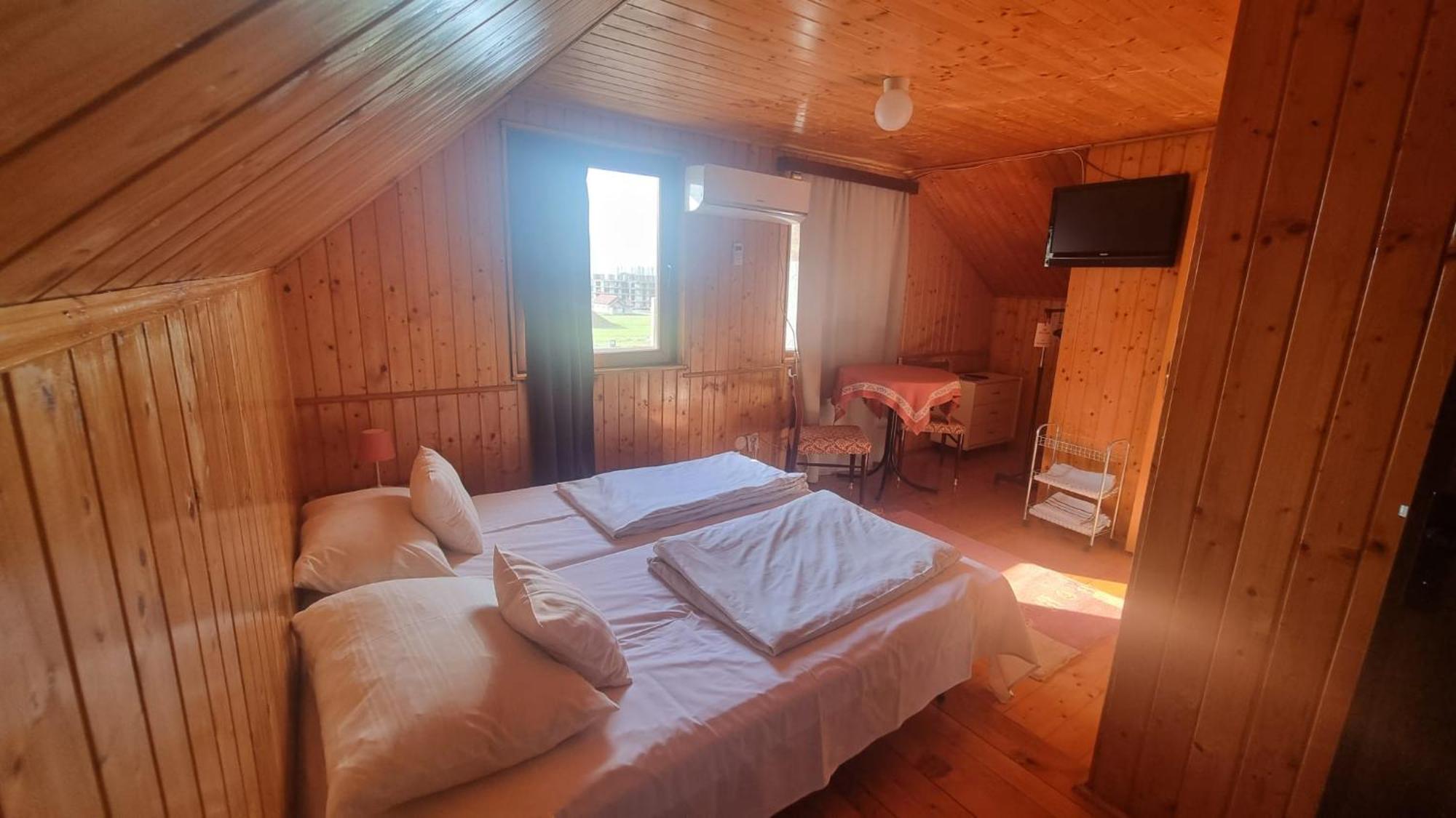 Casa Altius Felix Appartement Băile Felix Buitenkant foto